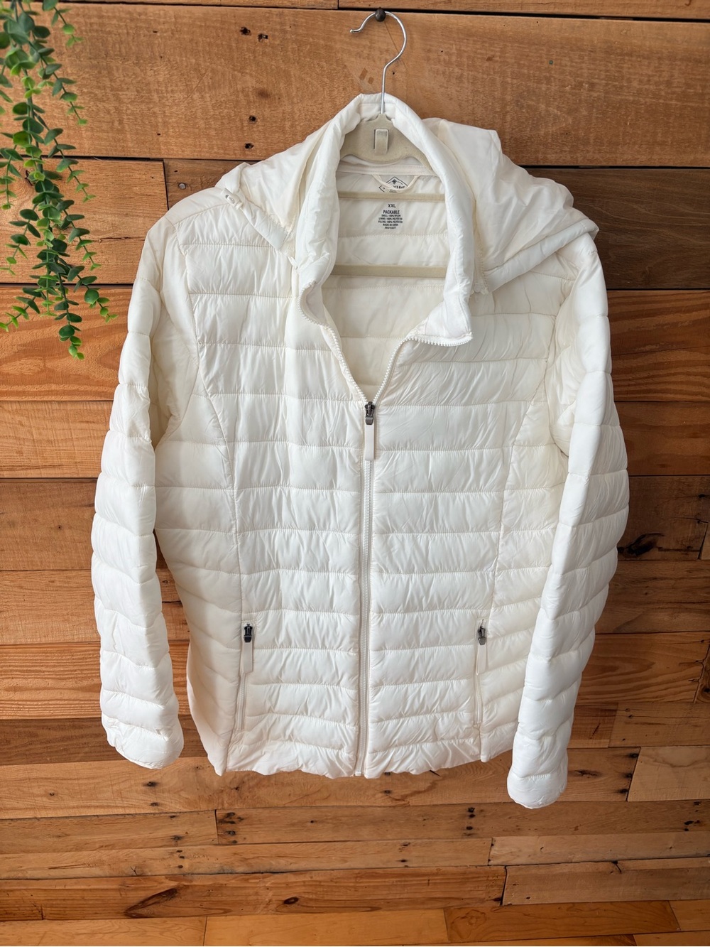 Women's White Hooded Packable Puffer Jacket St John’s Bay size XXL NWT
